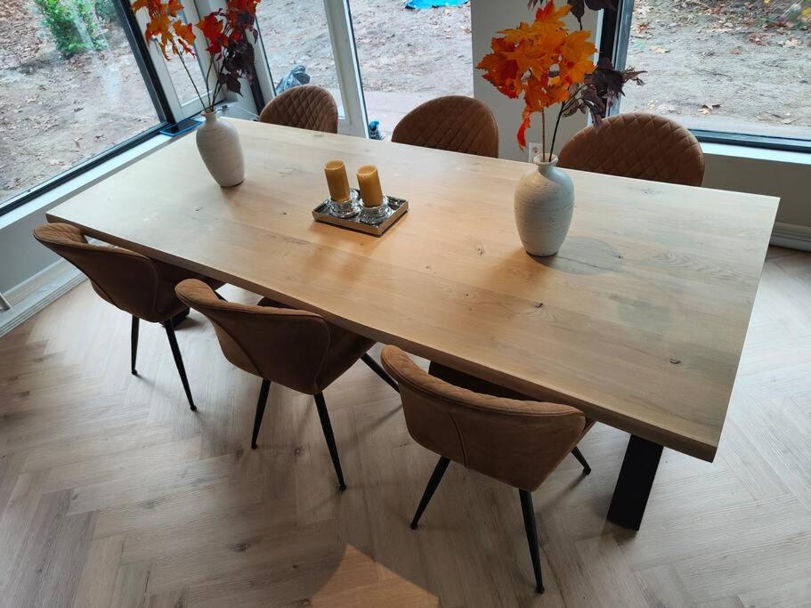 Kindvriendelijke Bungalow In Het Bos Bij Zwemmeer. Vilsteren Екстер'єр фото
